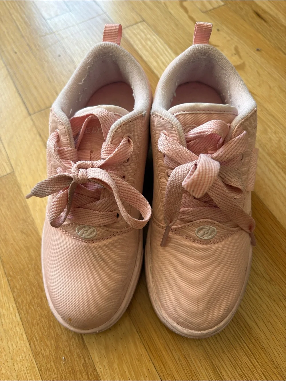 Heelys Kids size1 Blush Pink Lace-Up Sneakers